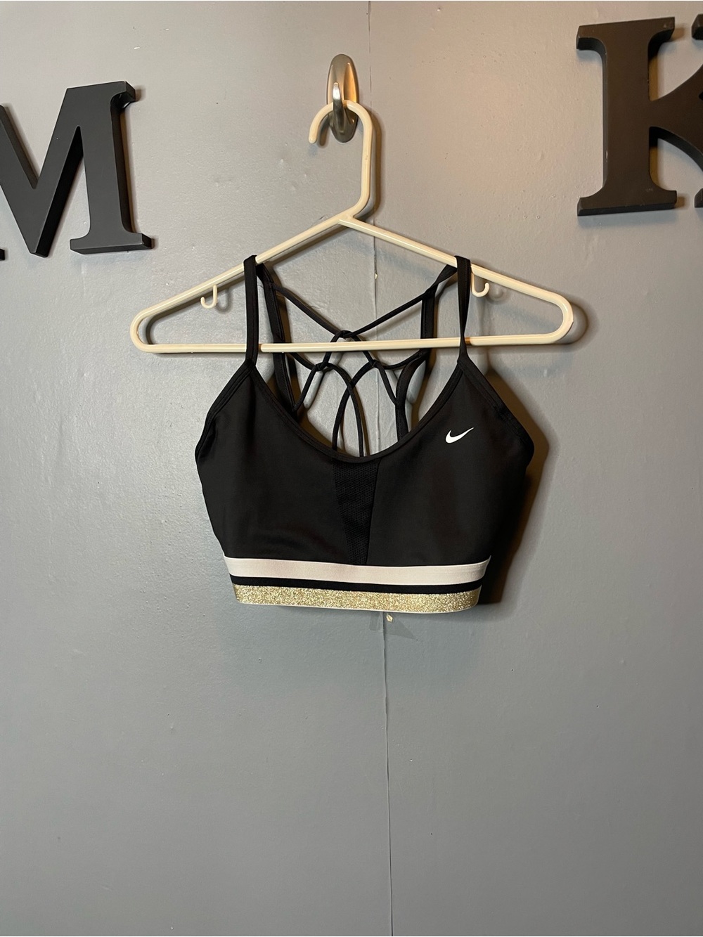 Nike Women's Glam Dunk Indy Strappy Sports Bra Black Metallic Gold Size medium